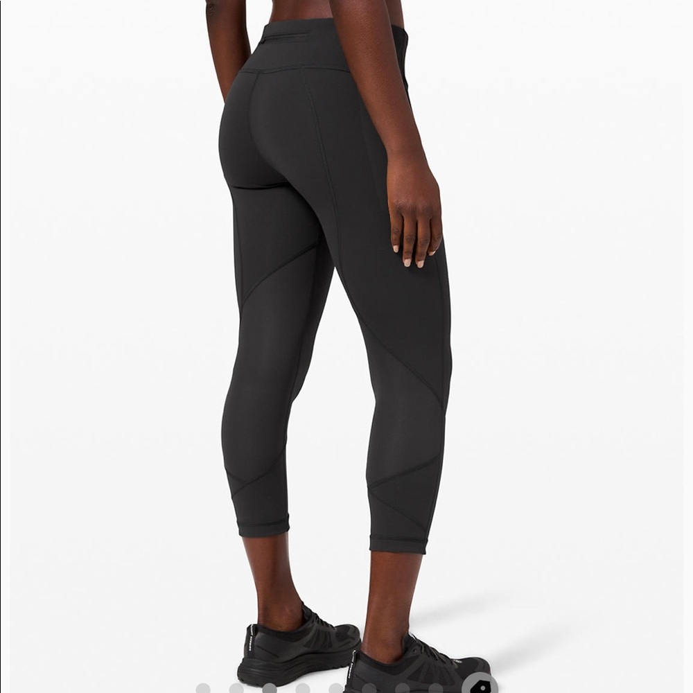 COPY - Lululemon Black Pace Rival Crop